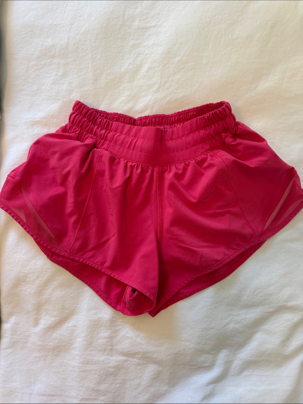 Lululemon Hottie Hot Shorts - size 2
